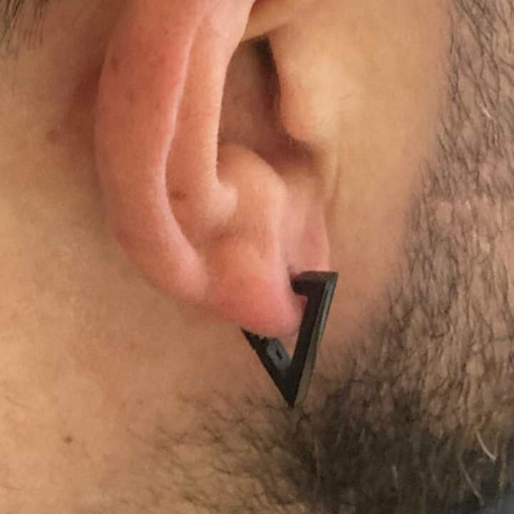 Triangle earrings - Picture 2 of 3